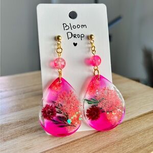 🔴 SOLD Bloom Drop Earrings 🌸✨ Handmade Resin Jewelry with Real Flowers, Pink